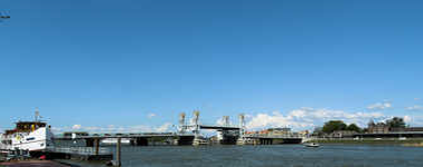 stadswandelingen in mooie steden InZicht: Kampen - brug over de IJssel